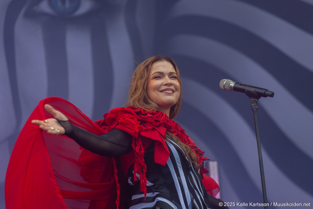 Jenni Vartiainen | Jenni Vartiainen Ruisrockissa 2025